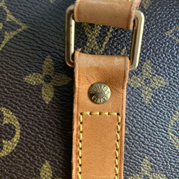 Louis Vuitton tote - Picture 9 of 16